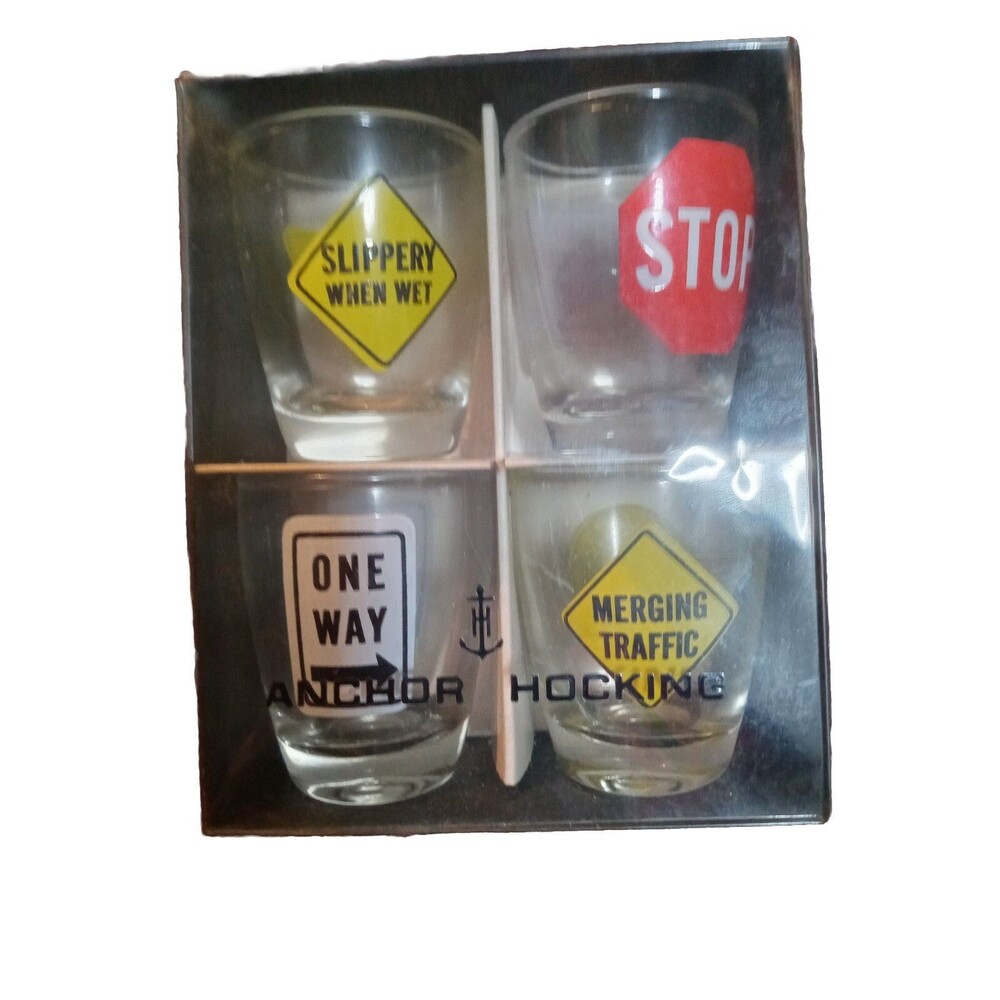 VINTAGE ANCHOR HOCKING WHISKEY JIGGERS ROAD STREET SIGNS 4 SHOT GLASSES IN BOX